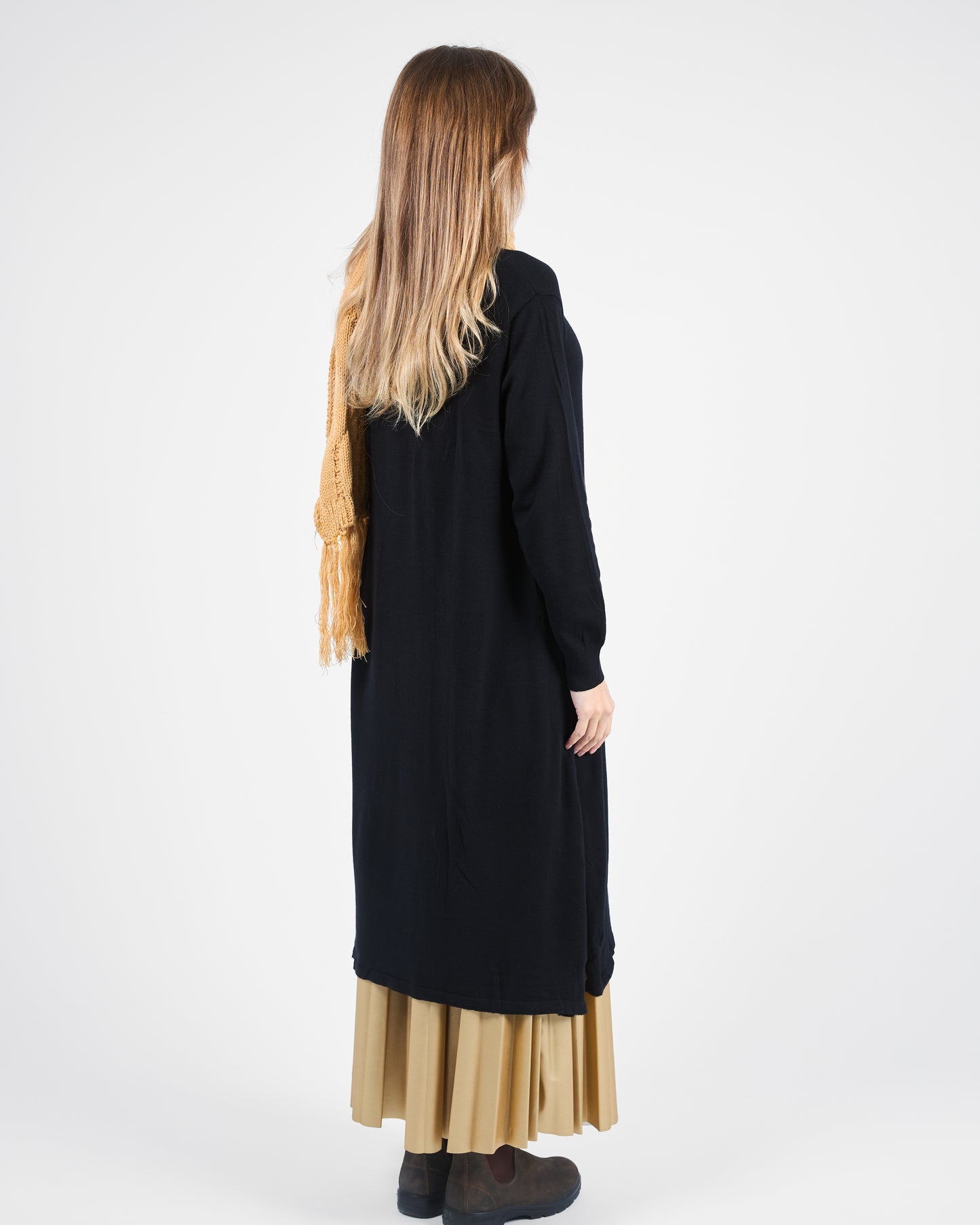 Long Basic knitted Tunic in Black
