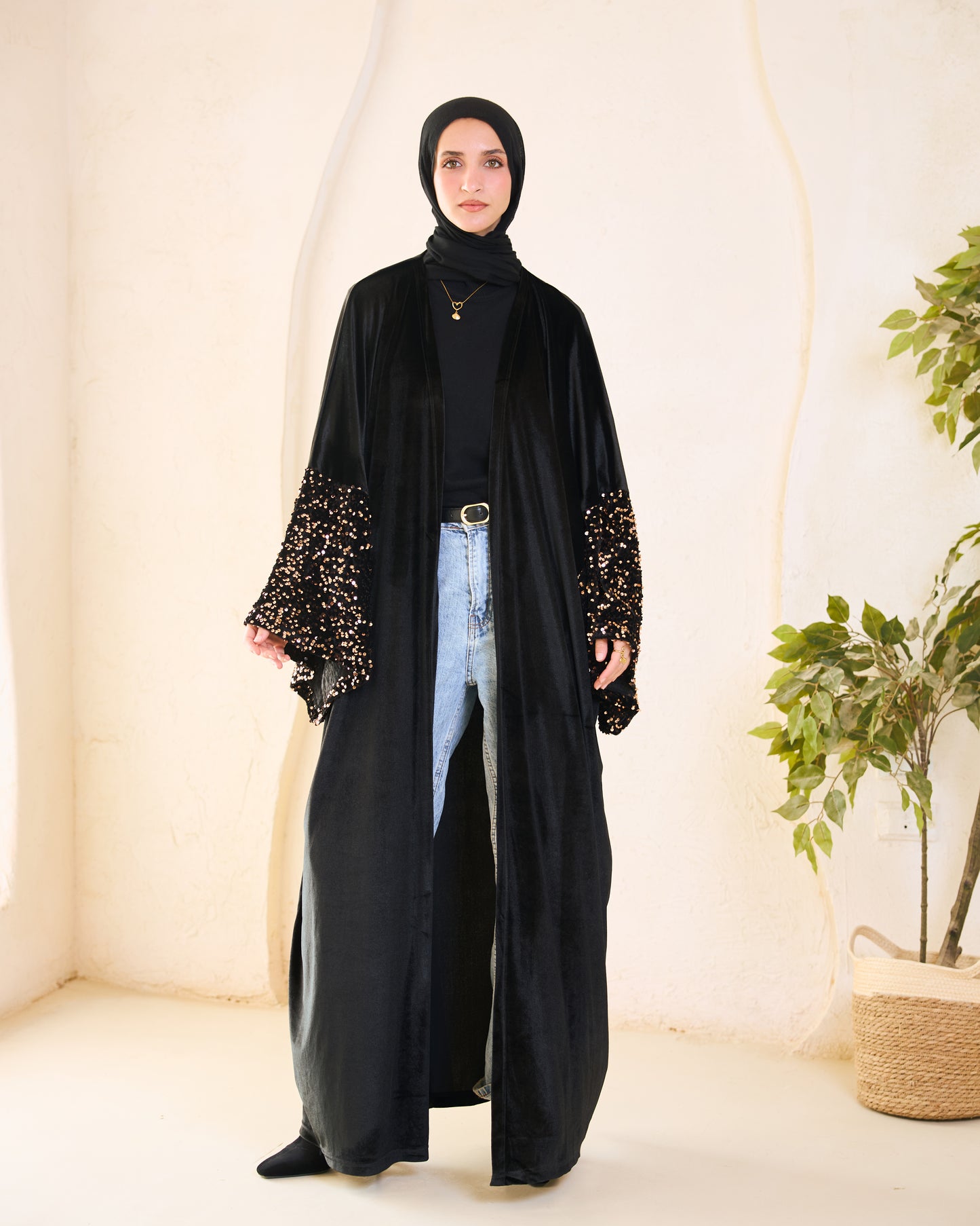 Sequin-Sleeve Velvet Kaftan – Ramadan Edition