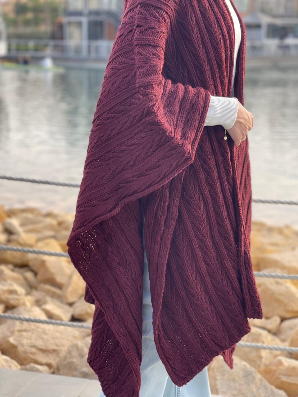 Cable-knitted Cape in Burgundy