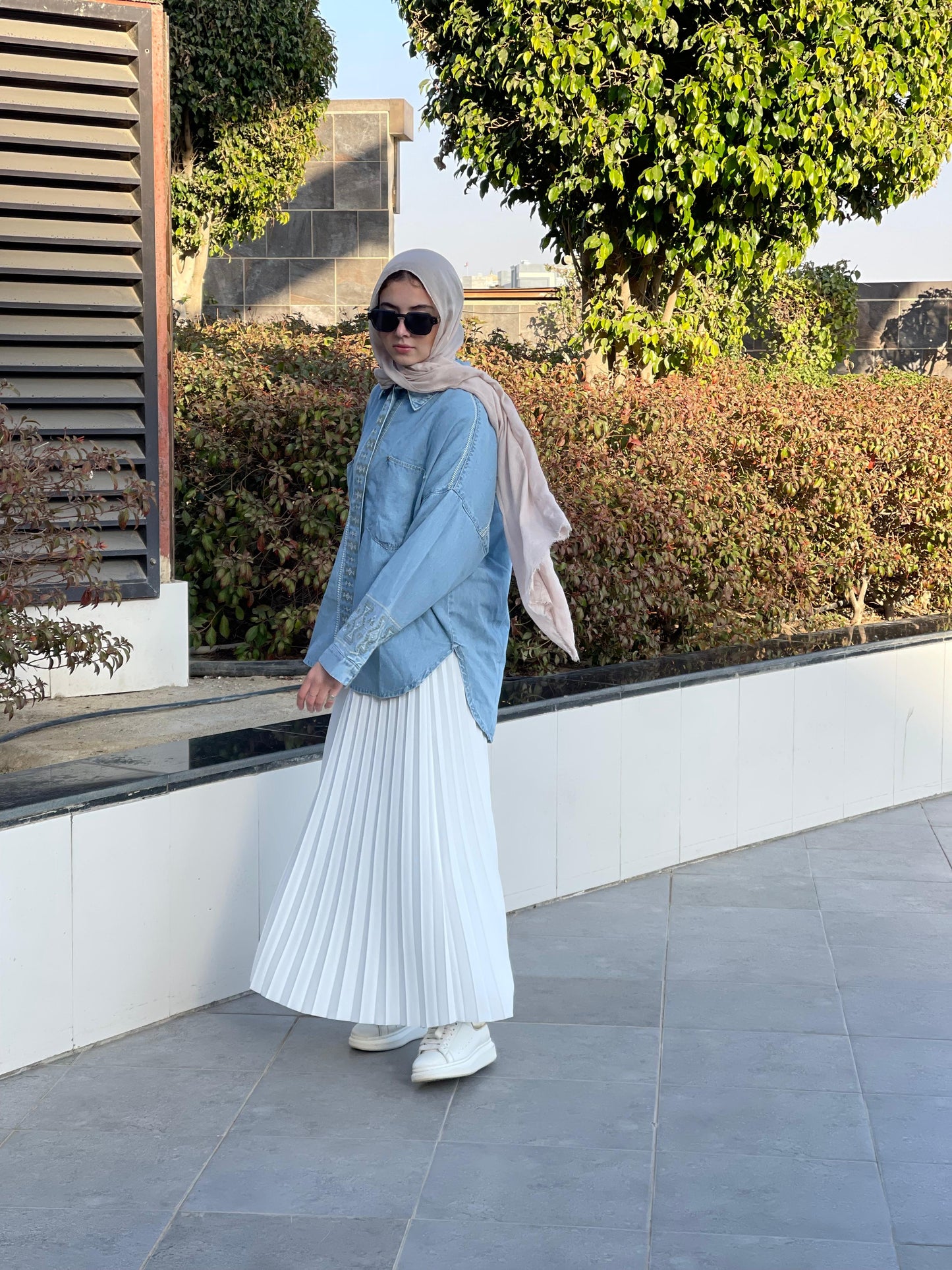 Plated skirt in white