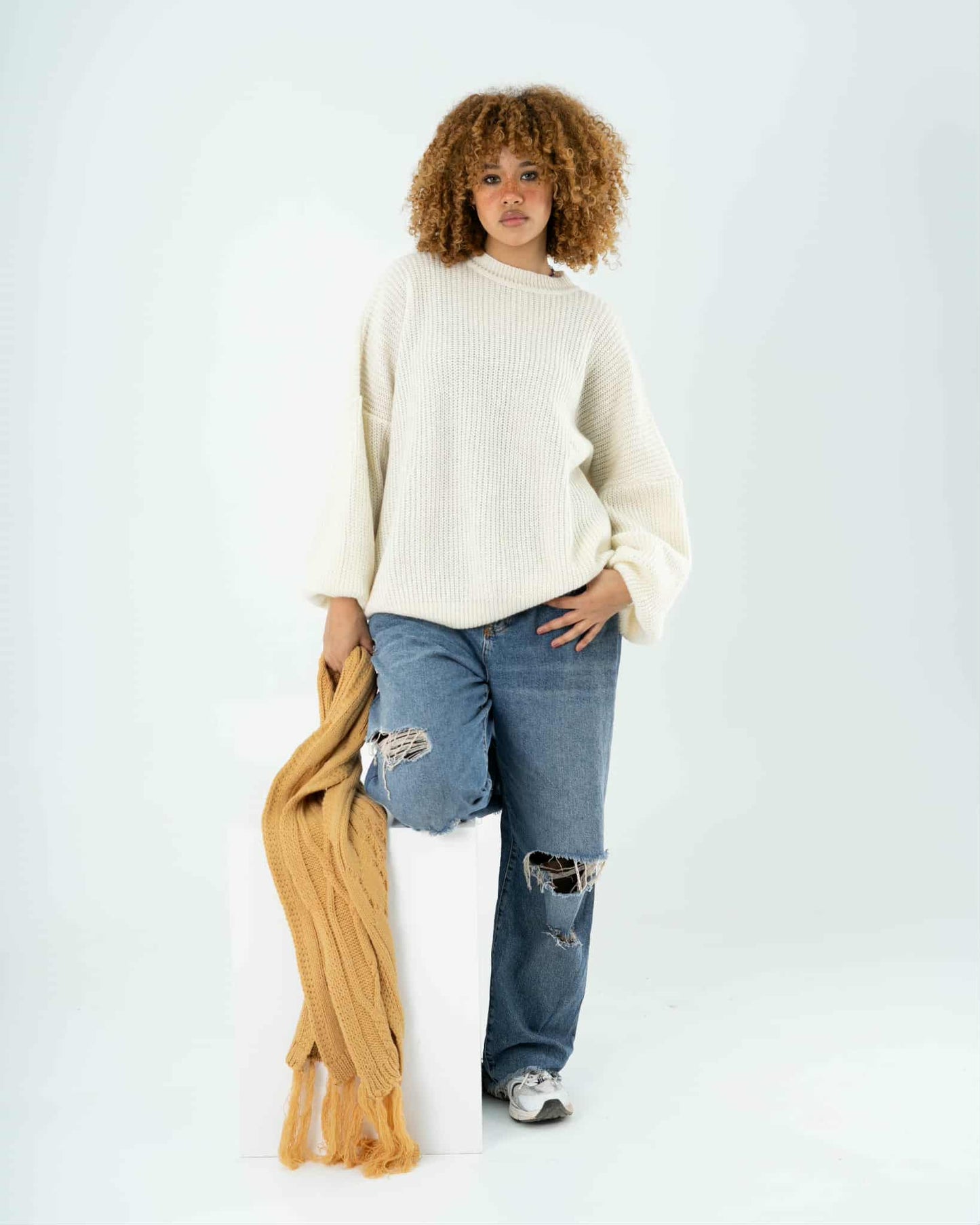 Over sized chunky sweater in off white