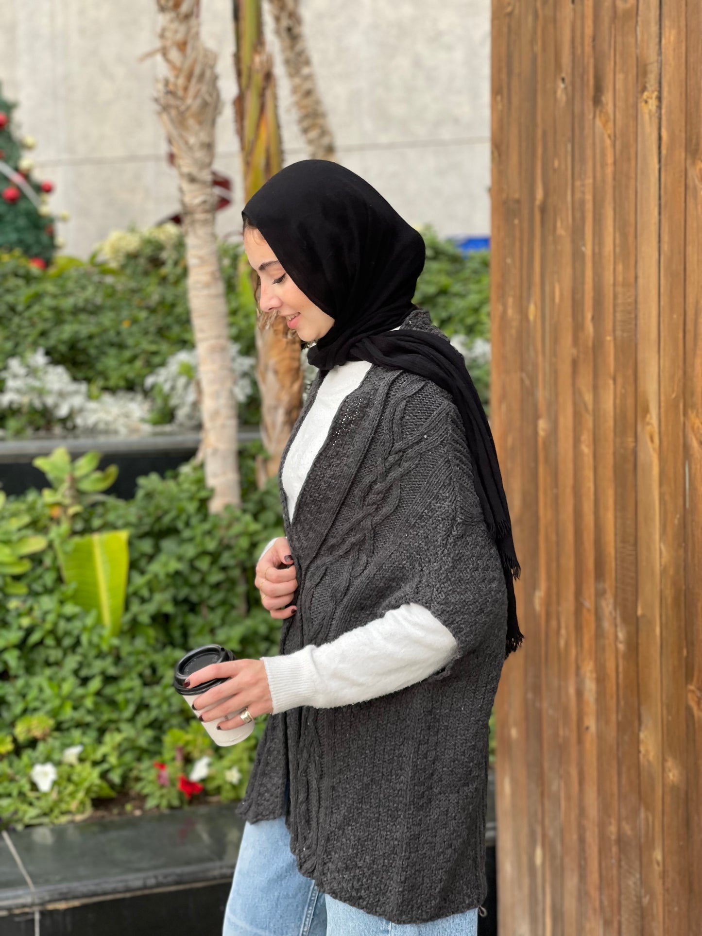 Knitted cap in dark gray