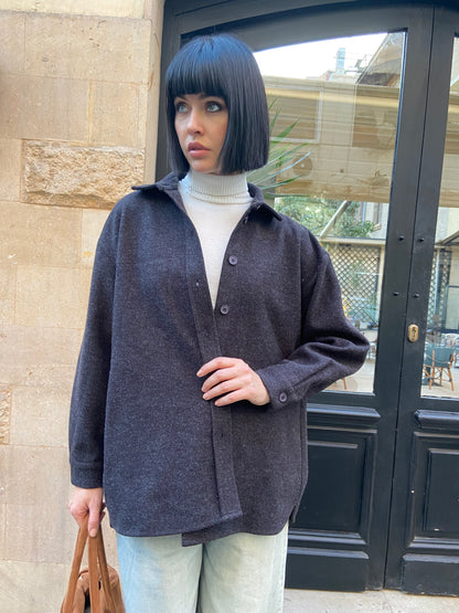 Classic Wool Buttoned Shirt/Jacket