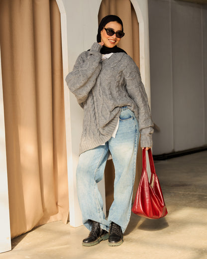 Cable-knit V-neck Sweater in Grey