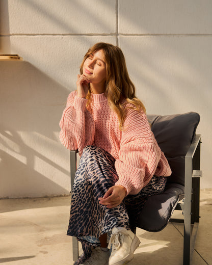 Oversized Chunky Knit Sweater in Rose