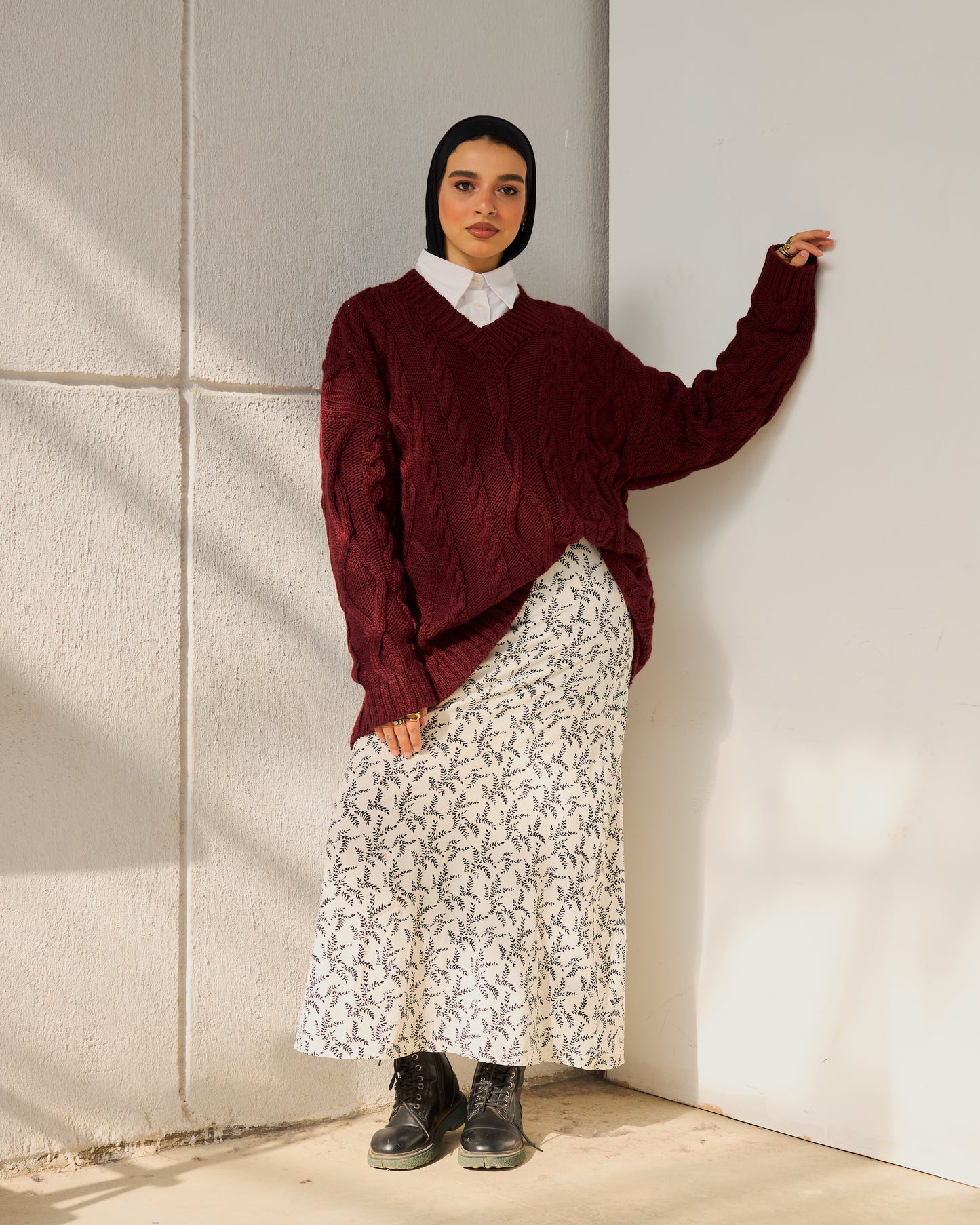 Cable-knit V-neck Sweater in Burgundy