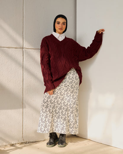 Cable-knit V-neck Sweater in Burgundy