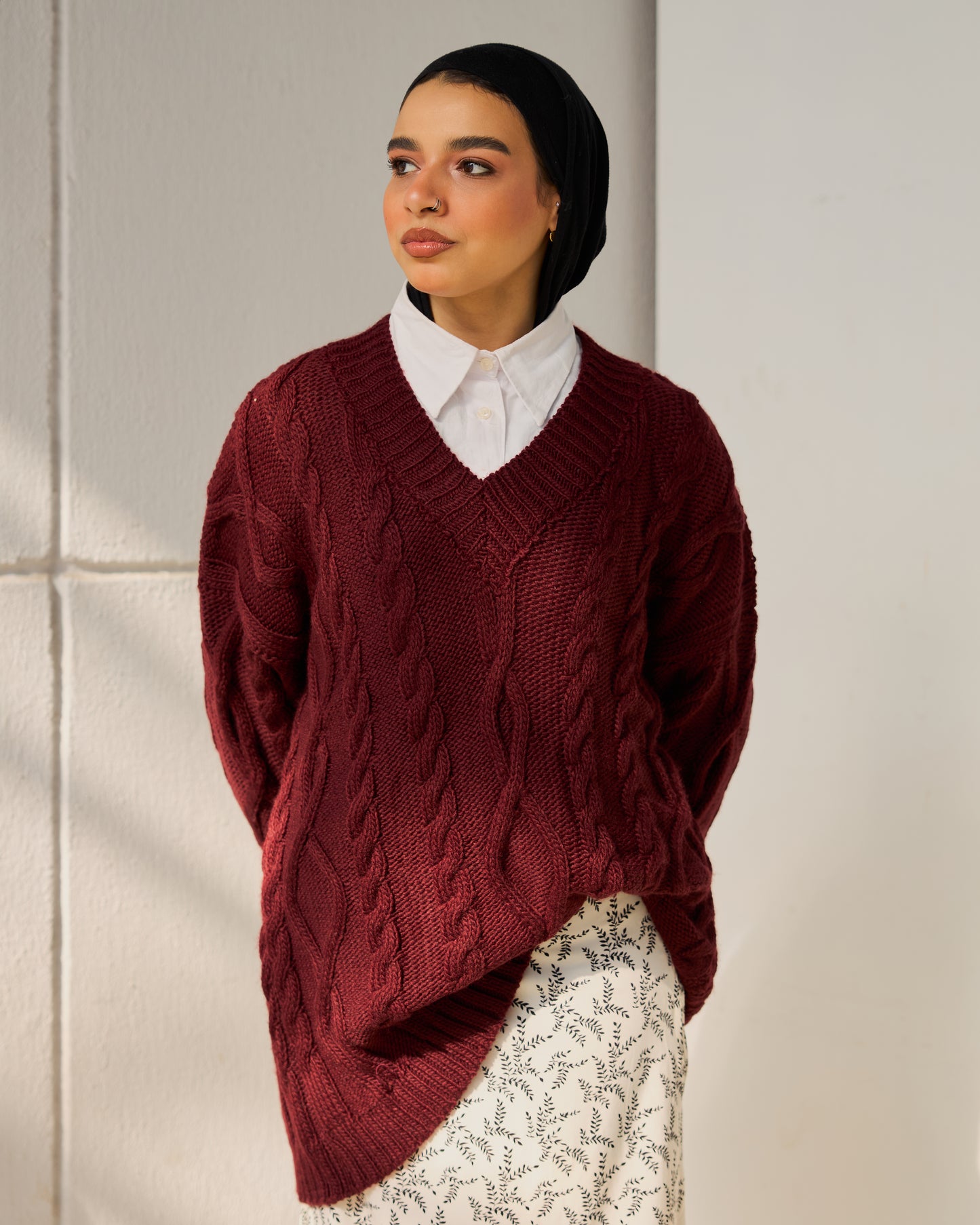 Cable-knit V-neck Sweater in Burgundy