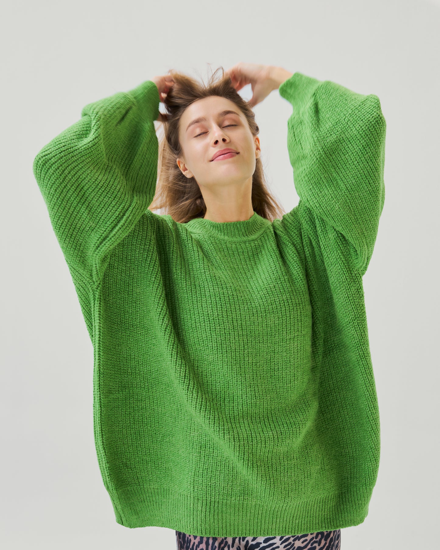 Oversized Chunky Knit Sweater in Kiwi Green