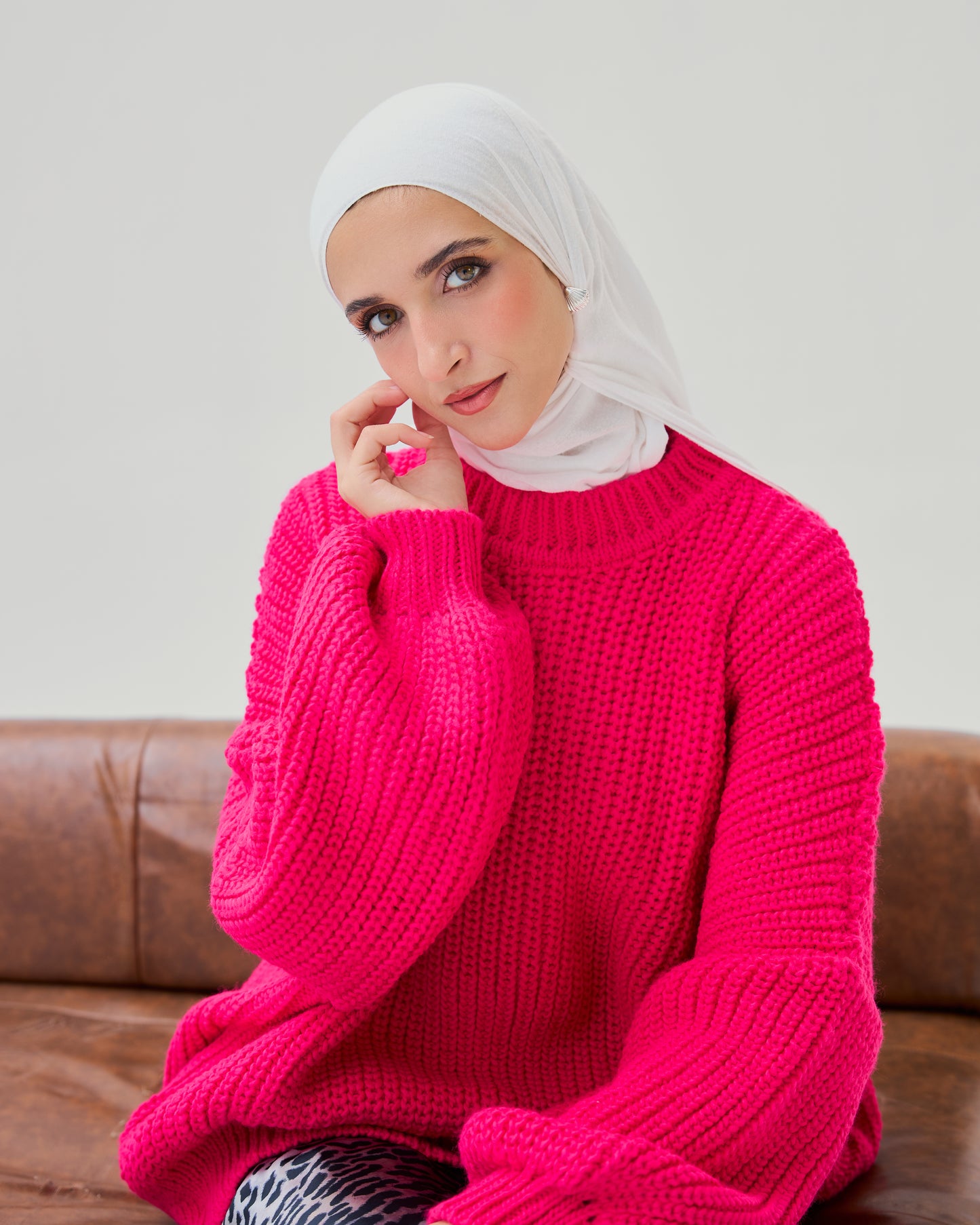 Oversized Chunky Knit Heavy Sweater in Hot Pink