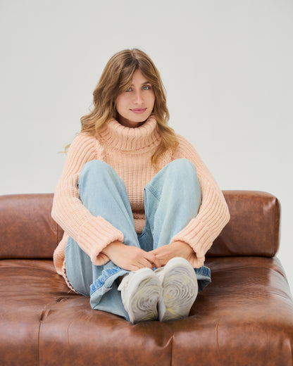 Everyday cozy sweater in light salmon