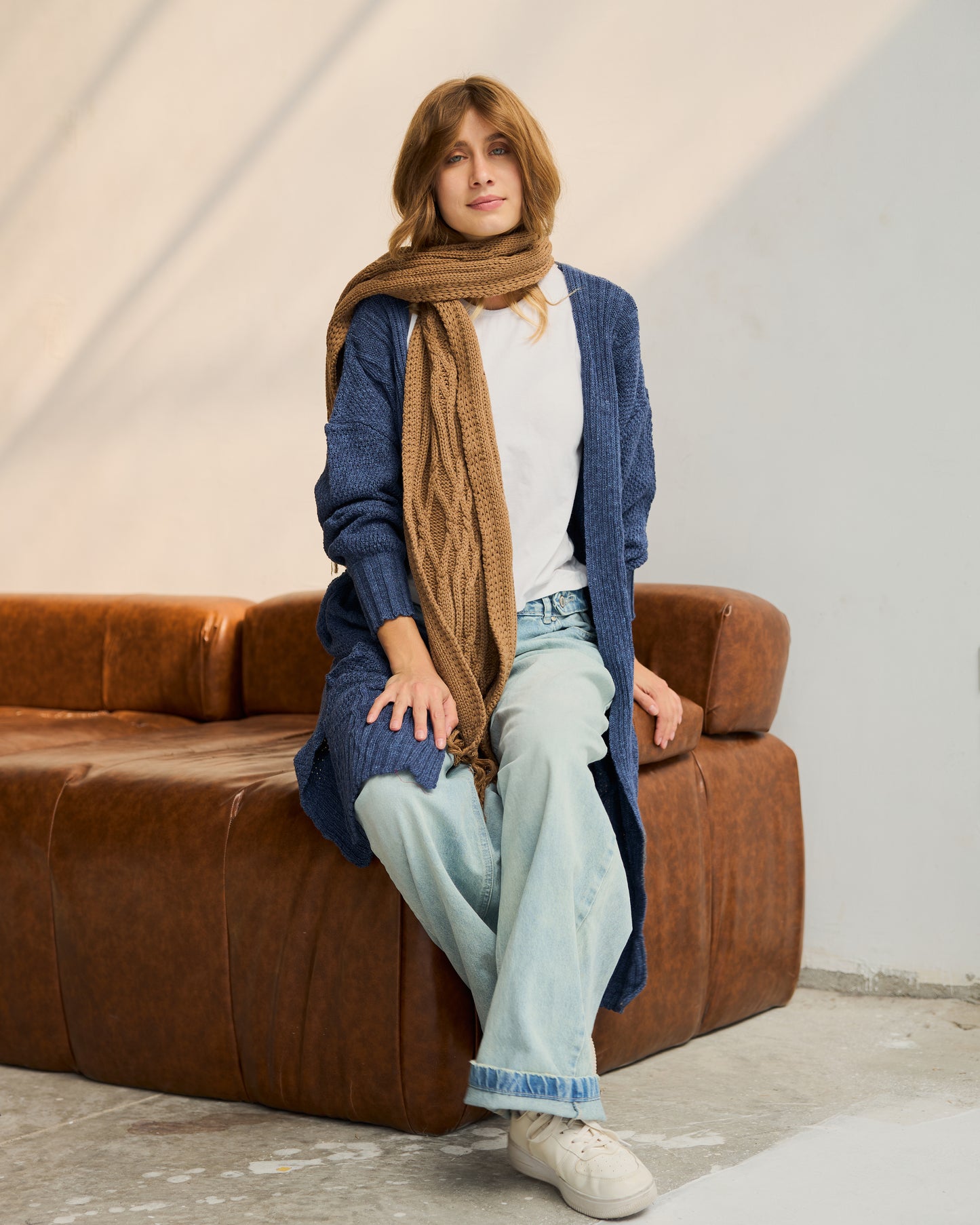 Cable-knit scarf in cafe