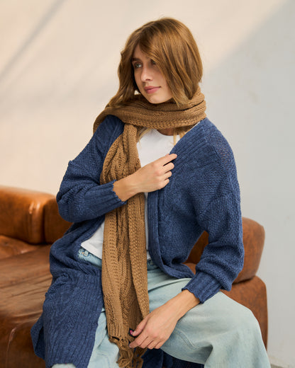 Cable-knit scarf in cafe