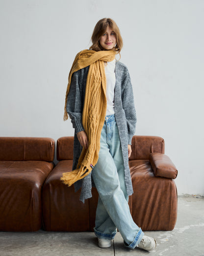 Cable knit scarf in camel