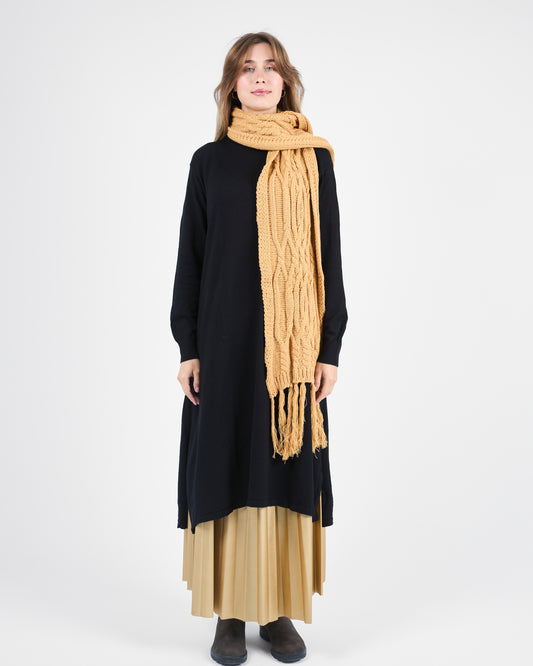 Long Basic knitted Tunic in Black