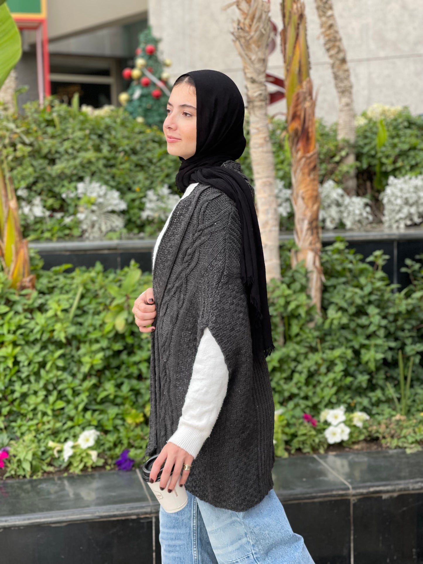 Knitted cap in dark gray