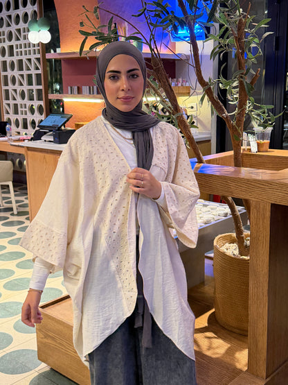 Amara Cardigan In Beige