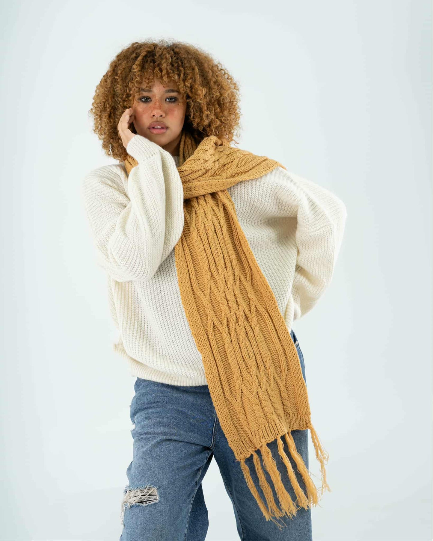 Over sized chunky sweater in off white