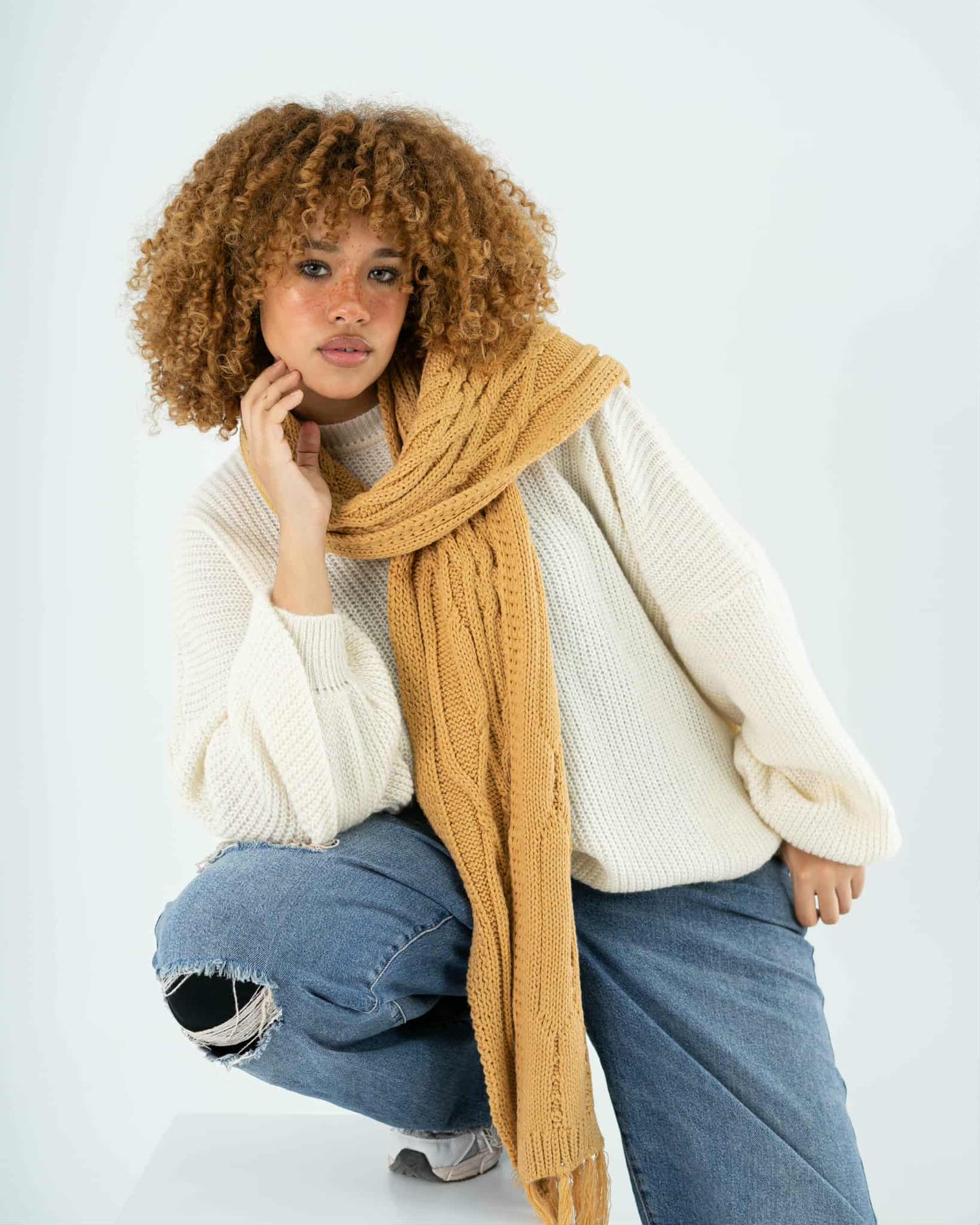 Over sized chunky sweater in off white