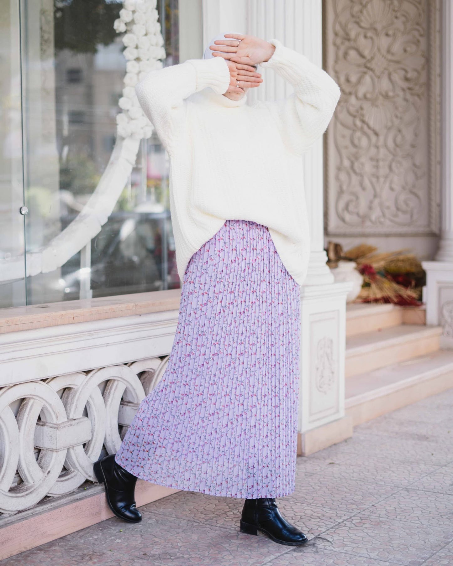 Everyday sweater in off white