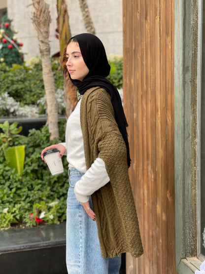 Knitted cap in olive