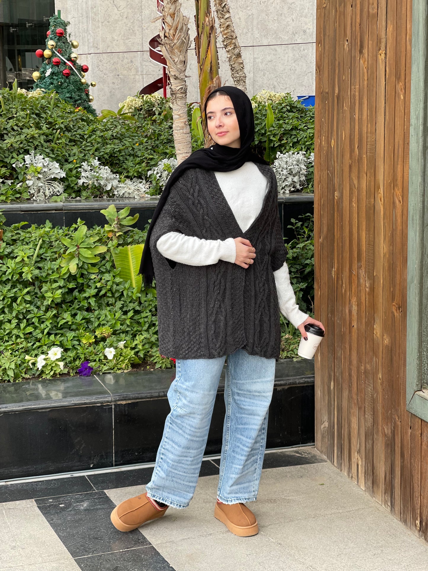 Knitted cap in dark gray