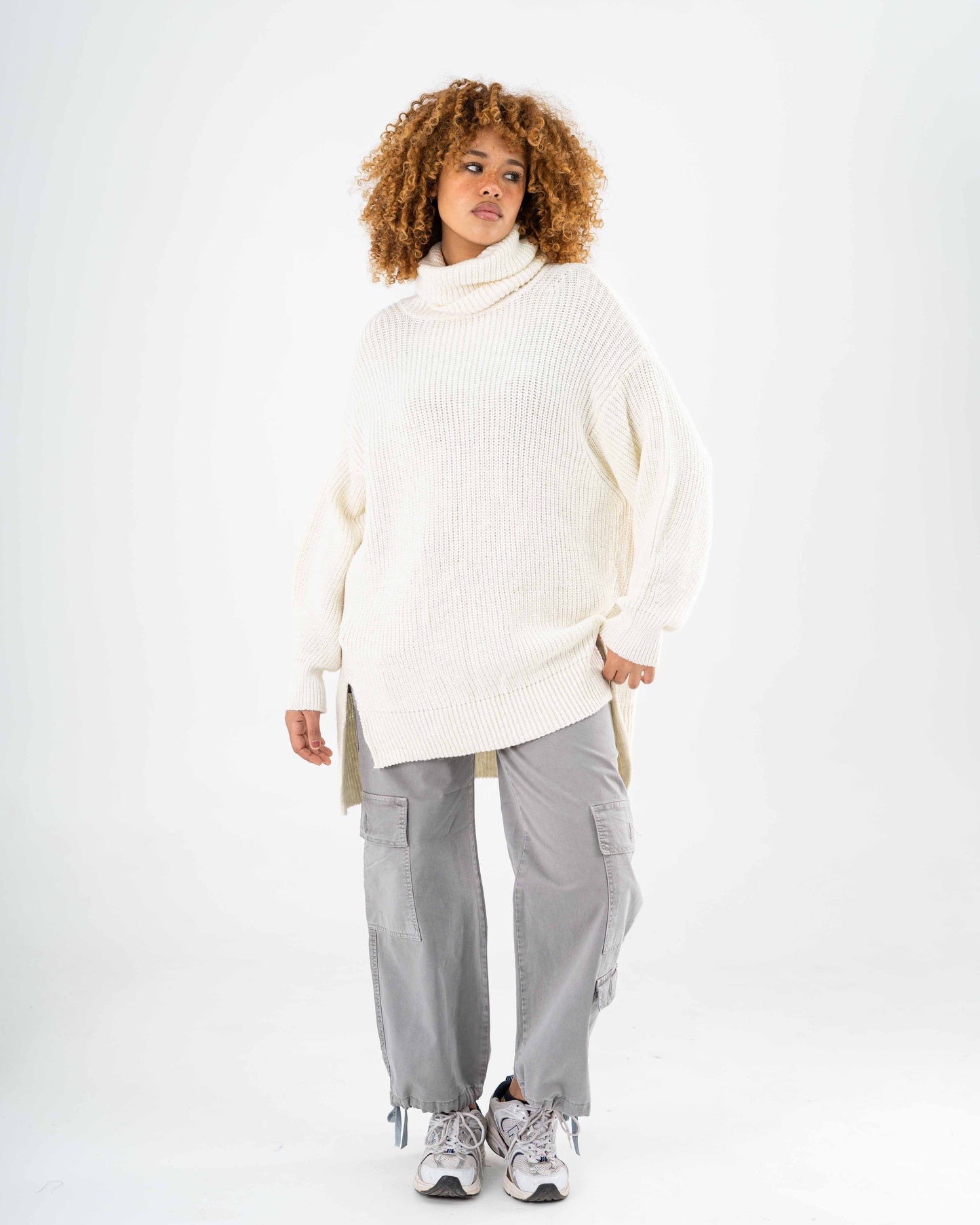 High-Low Turtle-neck Pullover In Offwhite