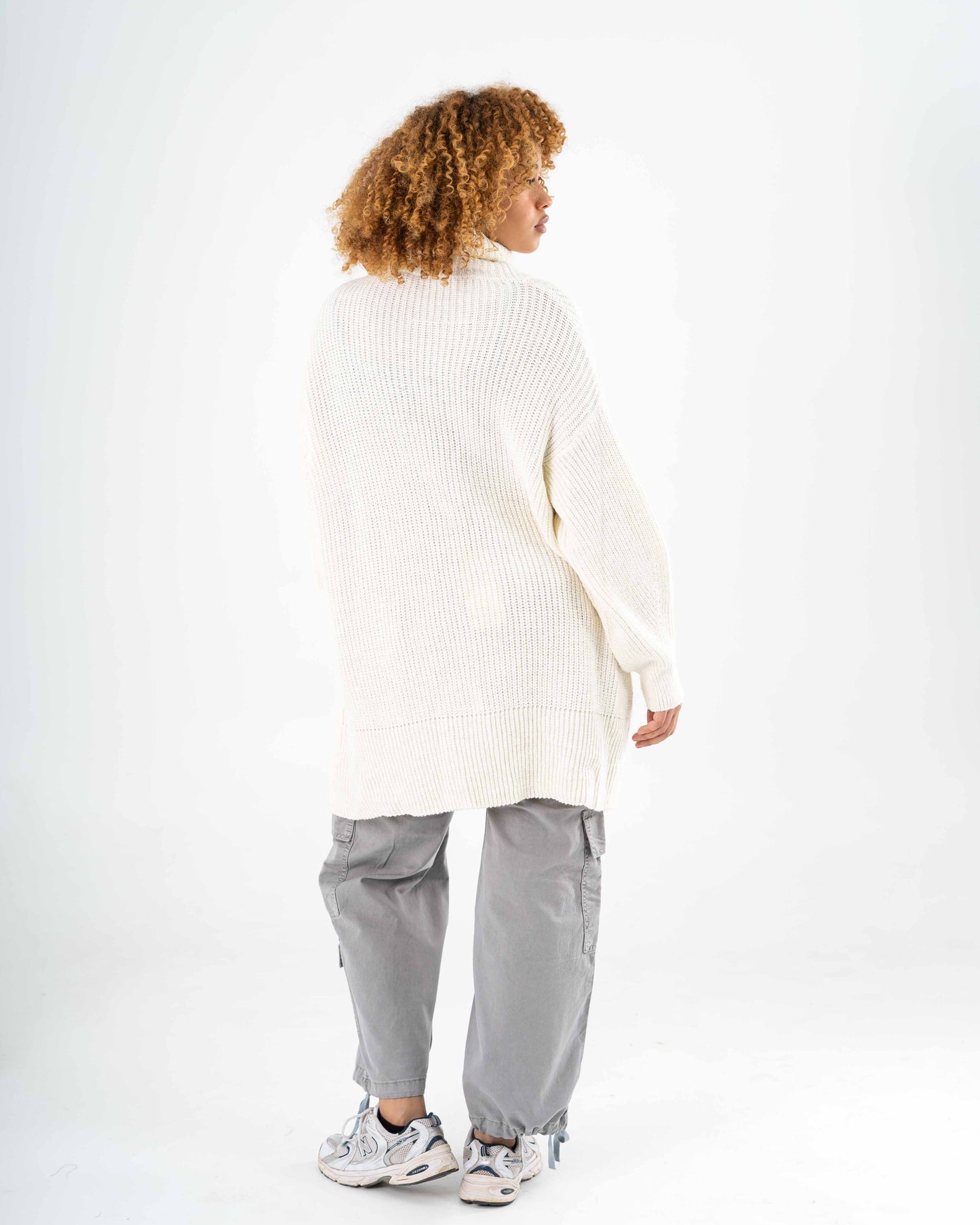 High-Low Turtle-neck Pullover In Offwhite