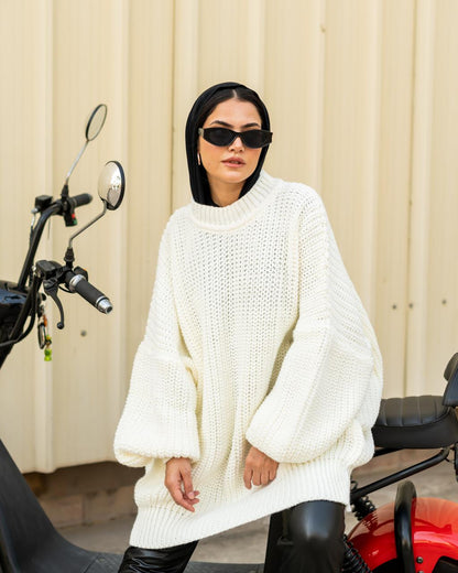 Extra Oversized Chunky Sweater in Off-white