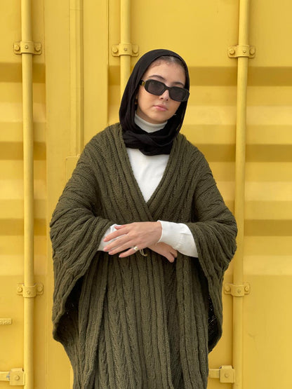 Cable-knitted Cape in Olive