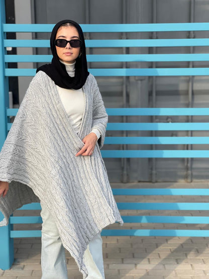 Cable-Knitted Cape in Grey