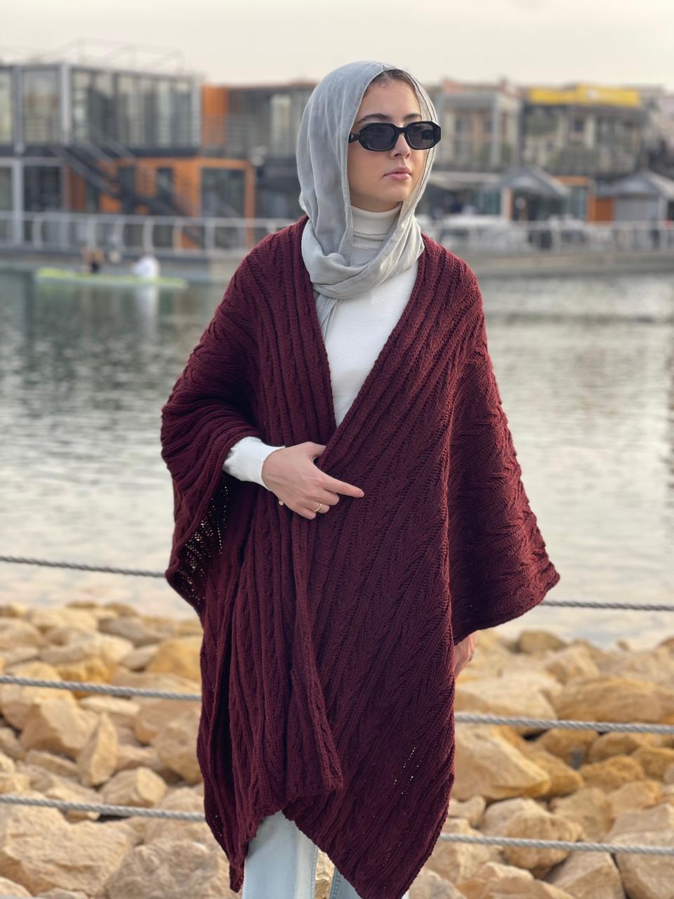 Cable-knitted Cape in Burgundy