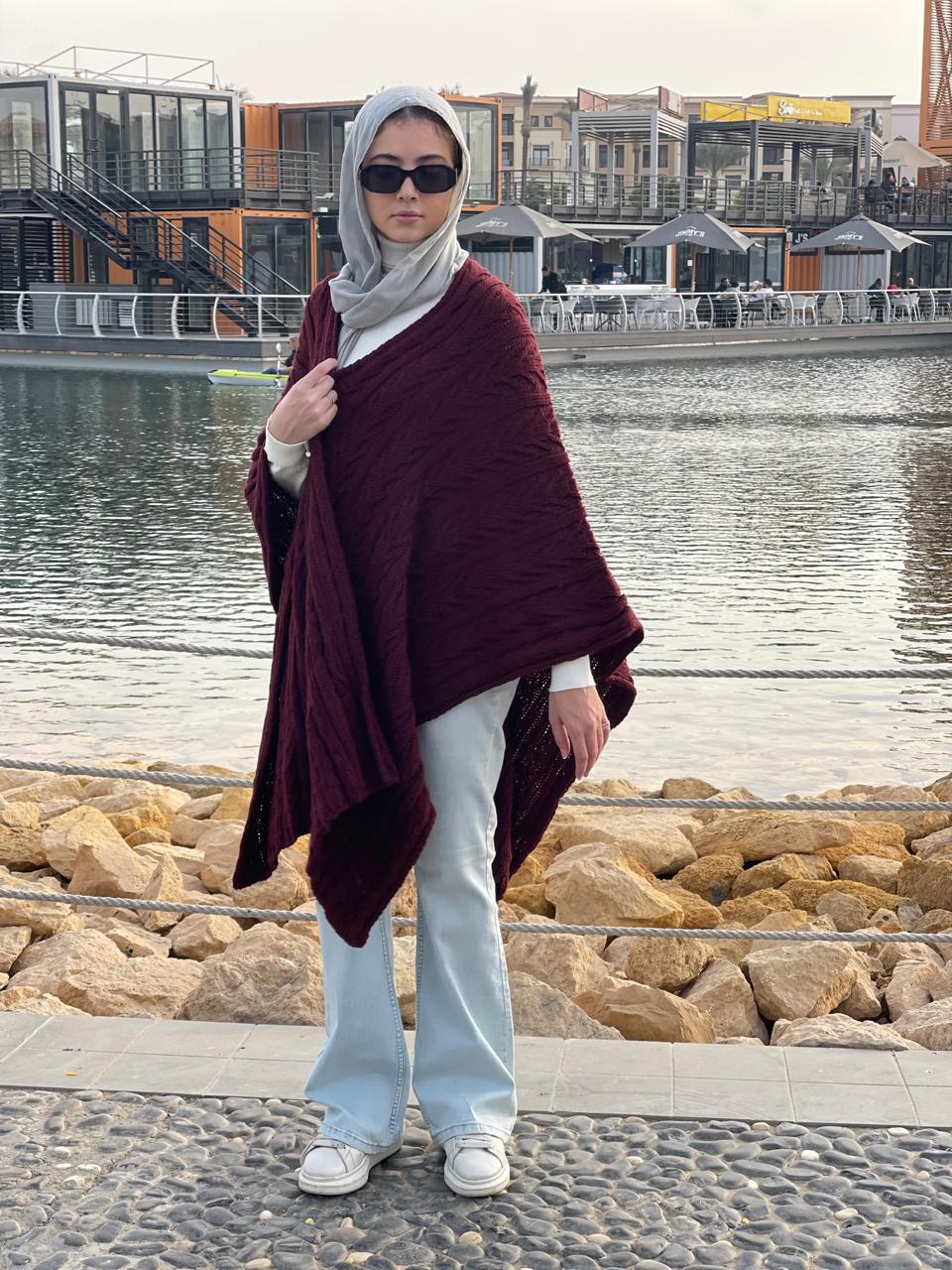Cable-knitted Cape in Burgundy