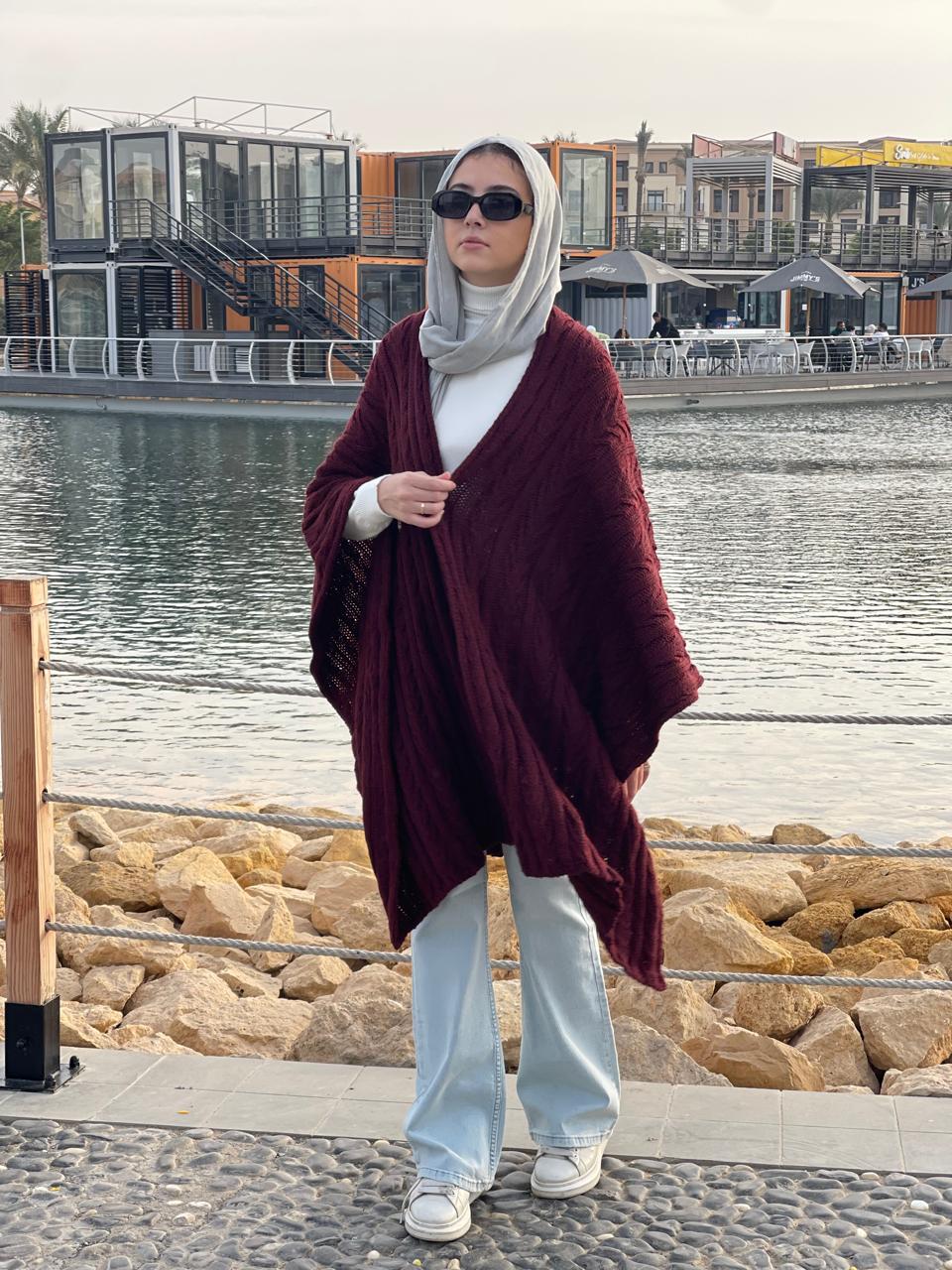 Cable-knitted Cape in Burgundy