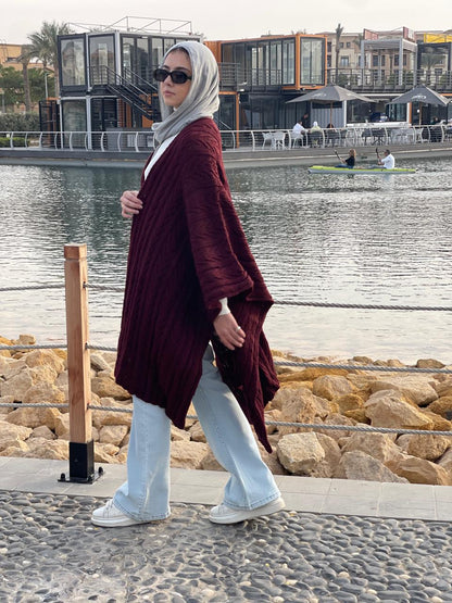 Cable-knitted Cape in Burgundy