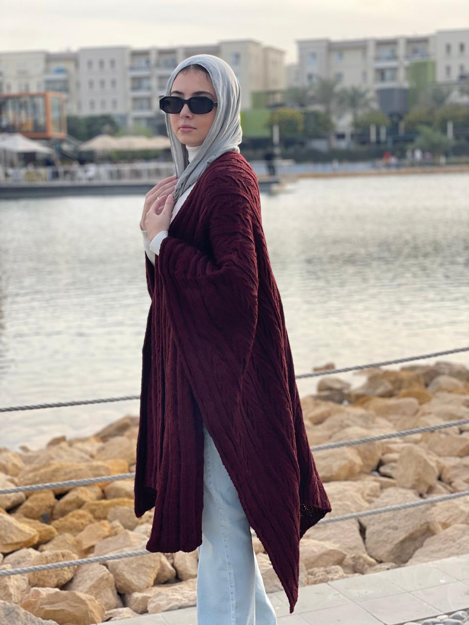 Cable-knitted Cape in Burgundy