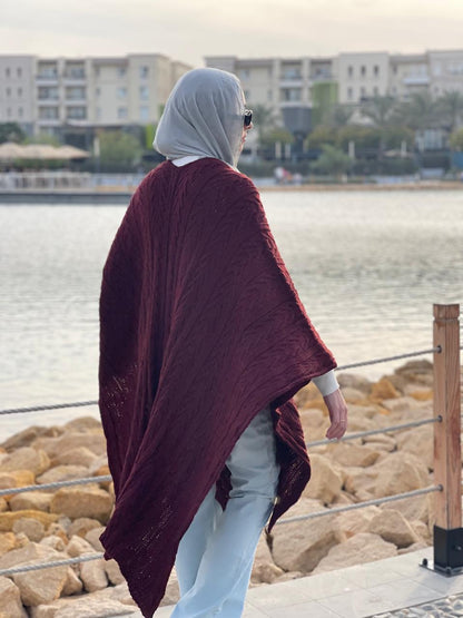 Cable-knitted Cape in Burgundy