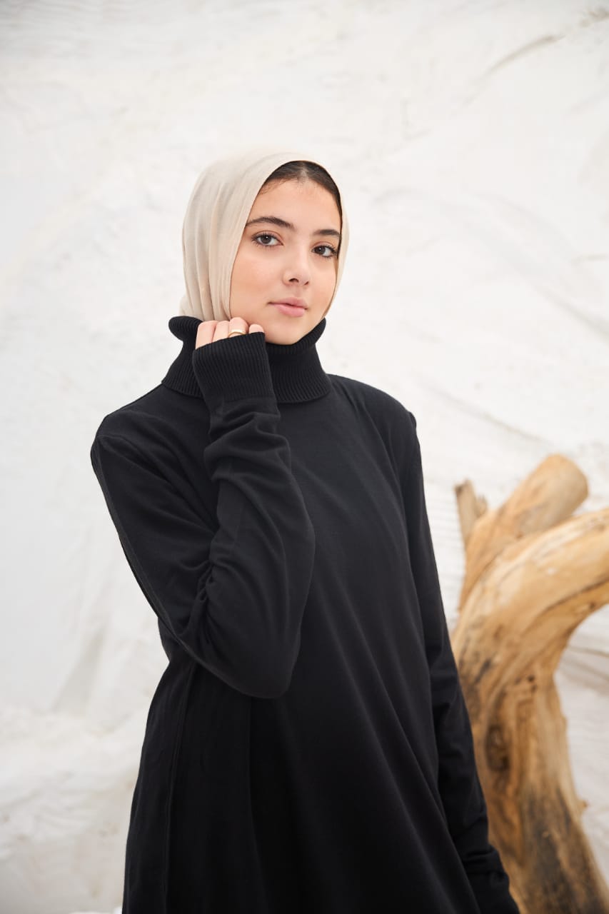 High-neck Longline Pullover in Black