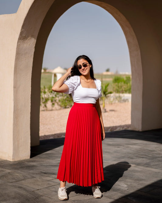 Pleated skirt  in red