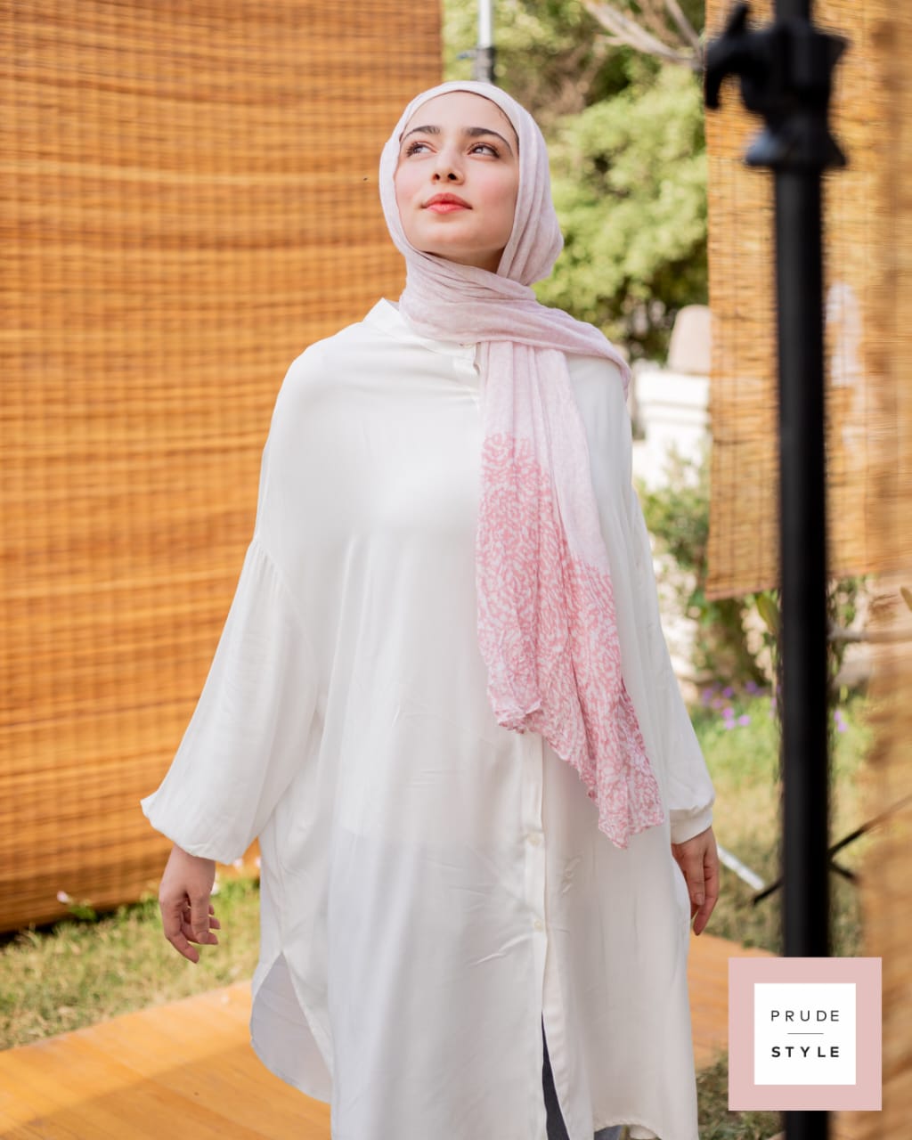 BASIC OVER SIZED SHIRT IN WHITE