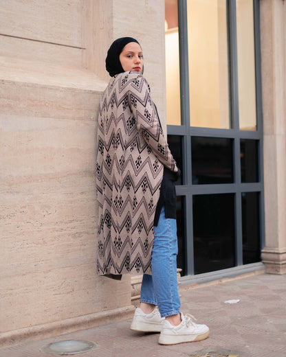 Zigzag Patterned Knitted Cardigan in Grey