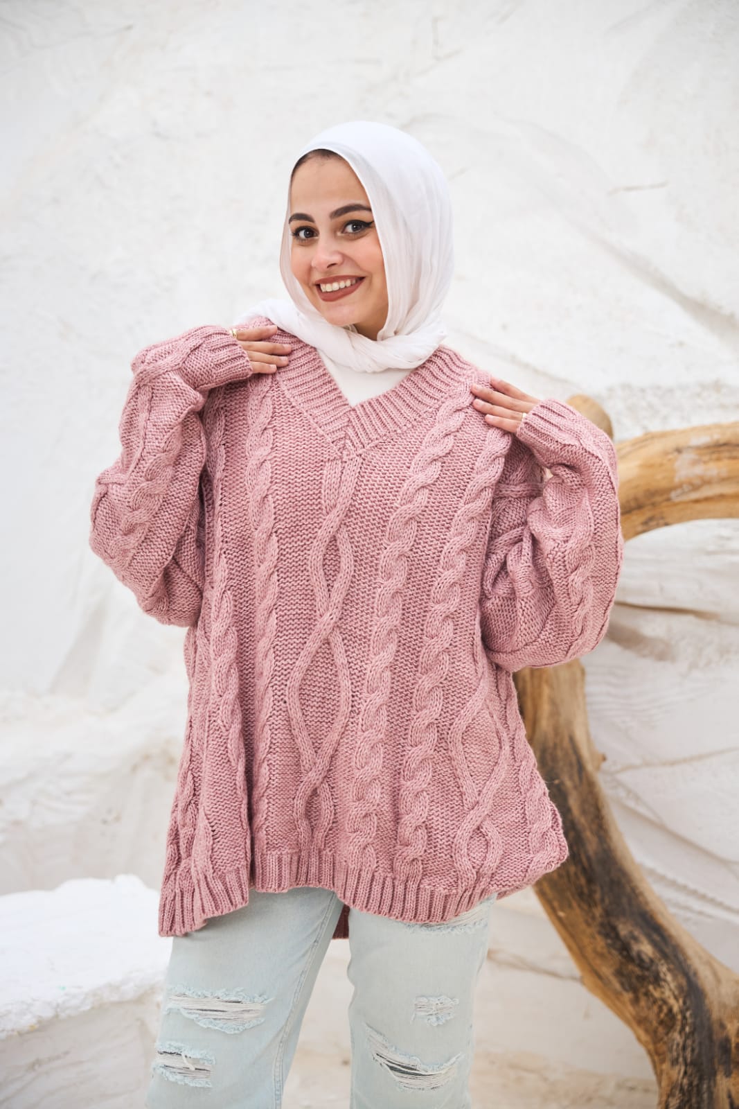 Cable-knit V-neck Sweater in Powder Pink