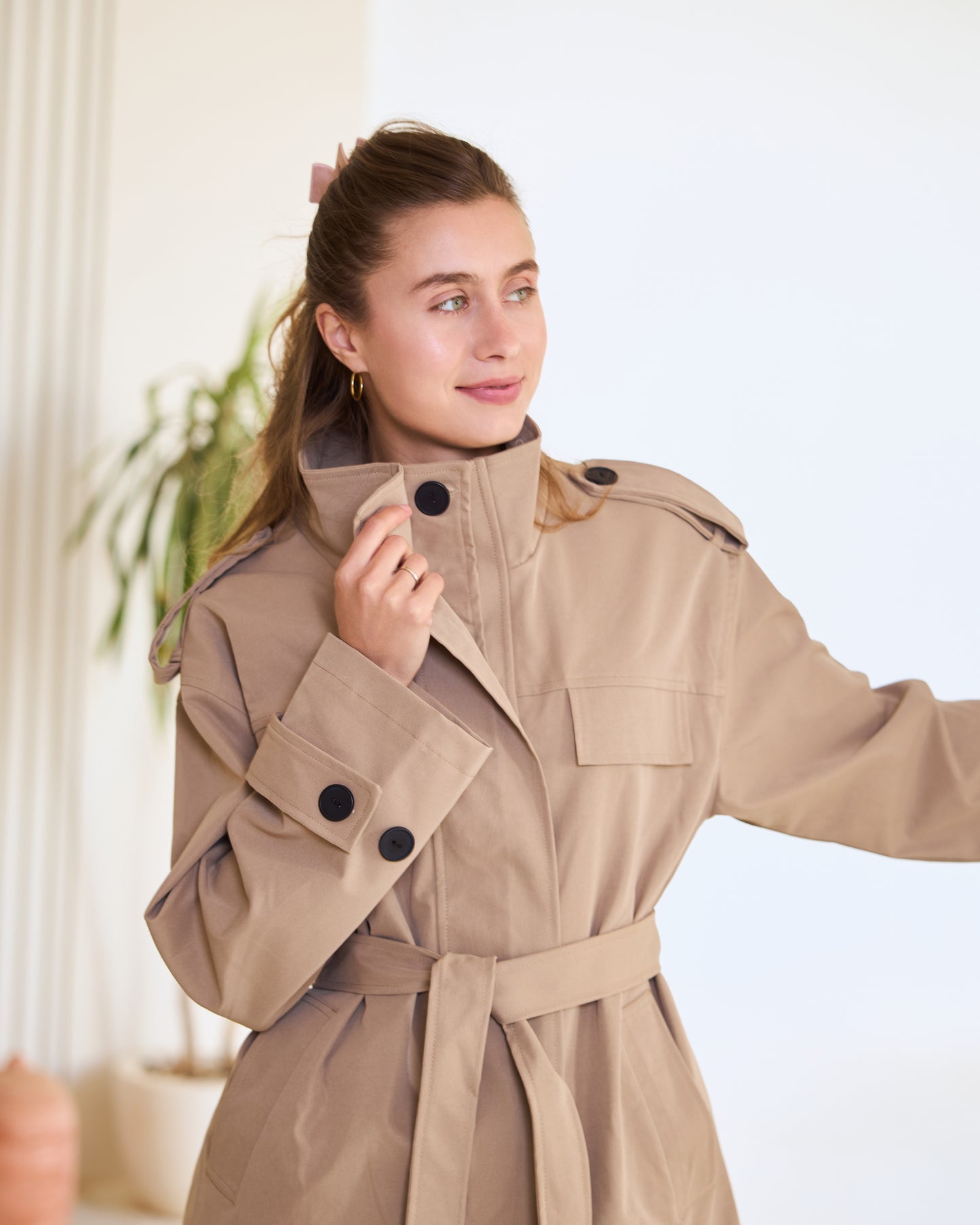 Belted Heritage Trench Jacket – Sandstone Beige.