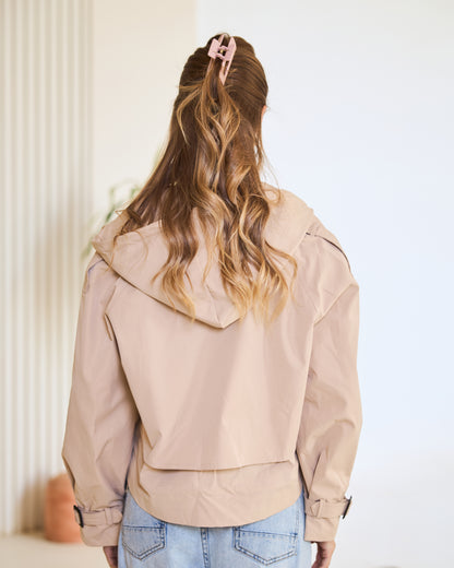 Hooded Cropped Trench Jacket – Classic Sand.